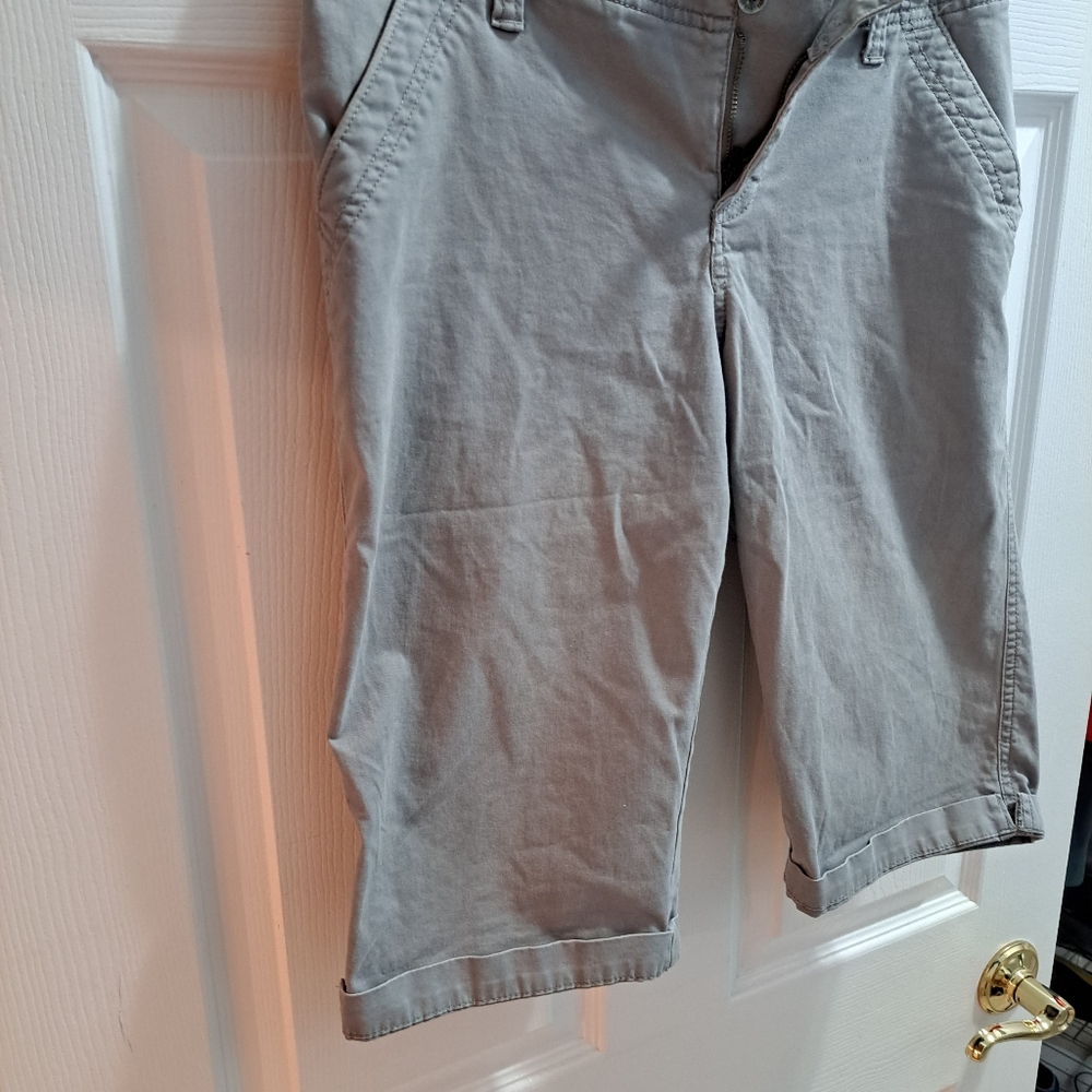 Sonoma Bermuda shorts size 6